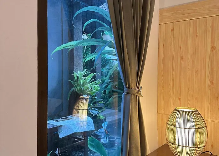 Oda Guest House Ubud * ウブド