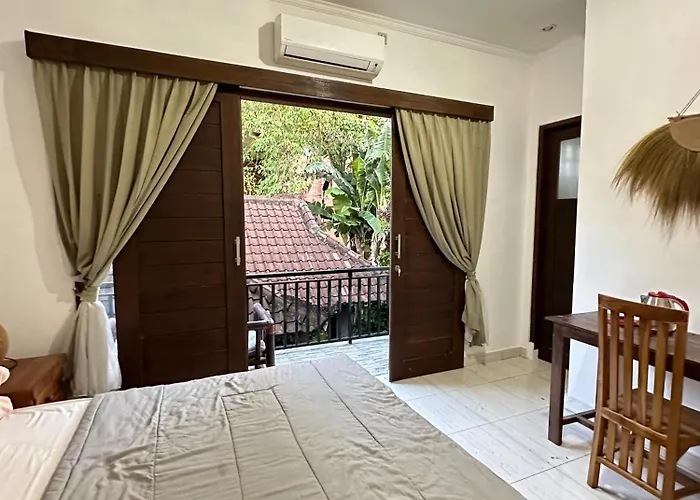 Oda Guest House Ubud * ウブド
